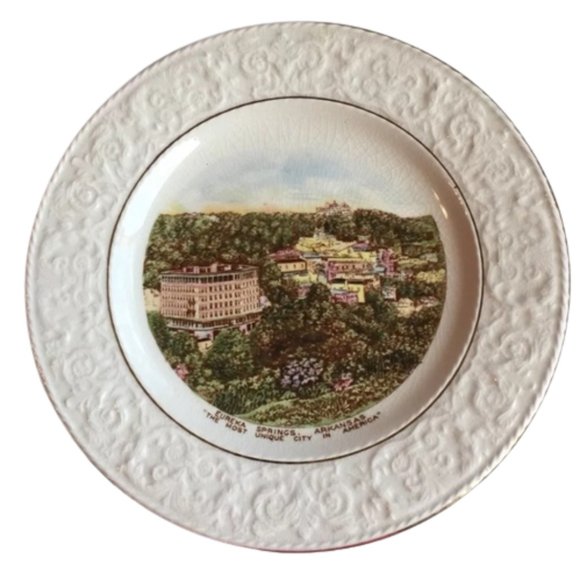 10"‎ Eureka Spring in Arkansas Home Decor Ceramic Plate - Picture 1 of 16